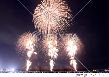 ２０１９年宇都宮花火大会　ワイドスターマイン 57494852