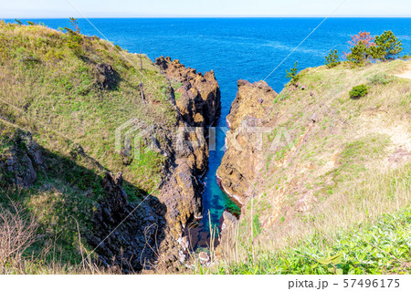 義経の舟隠し　(5月　晴れ) 57496175