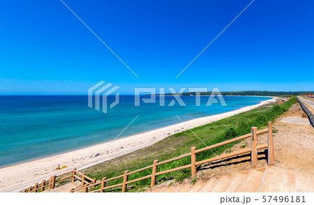 長いベンチ　(5月　快晴　志賀町) 57496181