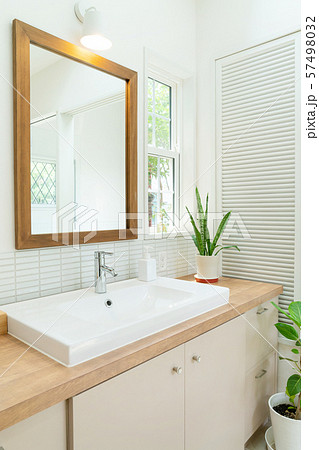 バスルーム 住宅 インテリアイメージ 57498032