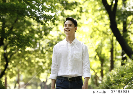 韓国人 男 男性 57498983