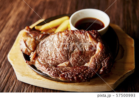 リブロースステーキ 57500993