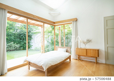 介護施設 車椅子 病室 医療イメージ 57506488