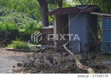 台風15号直撃したトイレ 57506776