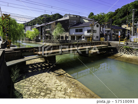 城崎温泉 大谿川の山陰本線鉄道橋 兵庫県豊岡市 城崎温泉 大谿川の山陰本線鉄道橋 兵庫県豊岡市 57510093