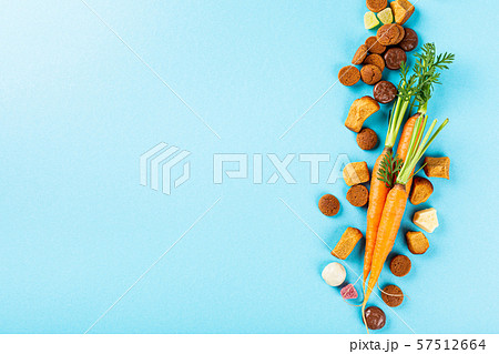 Dutch holiday Sinterklaas background 57512664