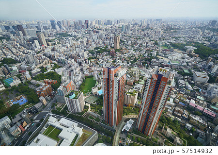 日本の東京都市景観 品川方面やタワーマンションなどを望む 日本の東京都市景観 品川方面やタワーマンションなどを望む 57514932