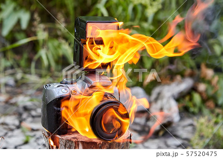 Ignition of a digital SLR camera with speedlight. Ignition of a digital SLR camera with speedlight. 57520475