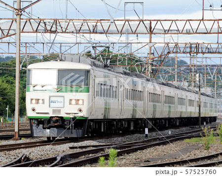 朝のEF66 朝のEF66 57525760