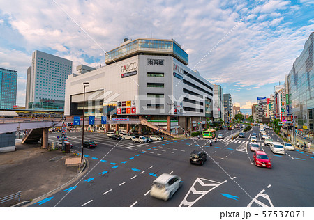 日本の東京都市景観　錦糸町駅前などを望む 57537071