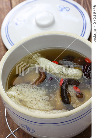 キヌガサタケのスープ 57539746