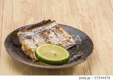 太刀魚の塩焼きの写真素材