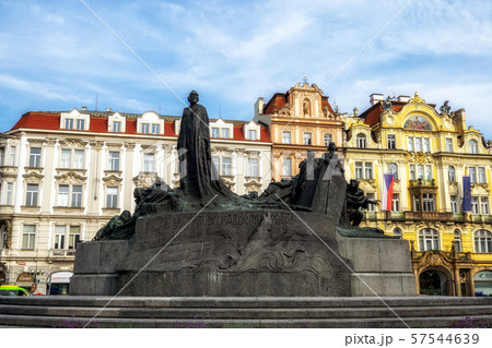 jana hus statue 57544639