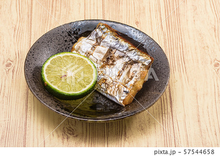 太刀魚の塩焼き 太刀魚の塩焼き 57544658