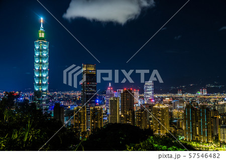 台北の象山から見える台北の夜景 台北の象山から見える台北の夜景 57546482