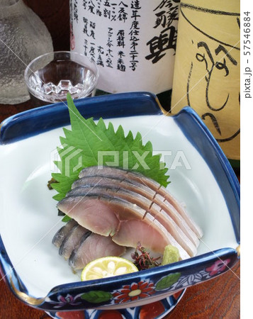 日本の味覚　〆鯖（pickled mackerel） 57546884