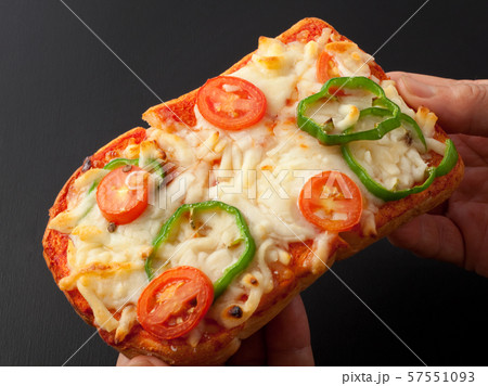 ピザトースト 57551093