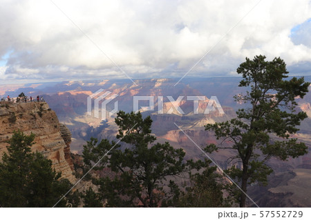 朝のグランドキャニオンの絶景 アメリカ アリゾナ 朝のグランドキャニオンの絶景 アメリカ アリゾナ 57552729
