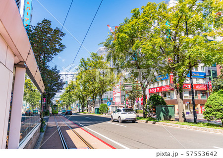 北海道の夏 札幌駅前通りの風景 北海道の夏 札幌駅前通りの風景 57553642