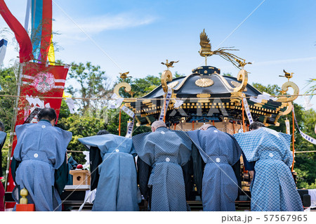 宮城塩釜みなと祭神輿海上渡御海上安全復興への祈りと神輿 57567965