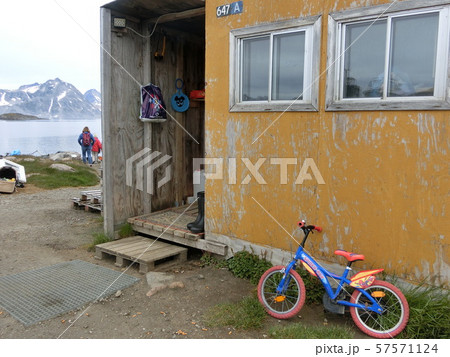 ツンドラに住む 57571124