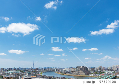 都市風景 青空広がる東京都葛飾区の眺望 都市風景 青空広がる東京都葛飾区の眺望 57579100