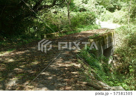 日本の岡山県久米南町の橋 日本の岡山県久米南町の橋 57581505