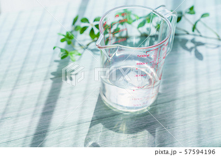 計量カップ 57594196