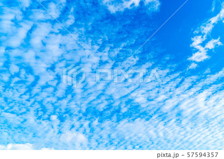 うろこ雲 いわし雲 さば雲 長野県 の写真素材