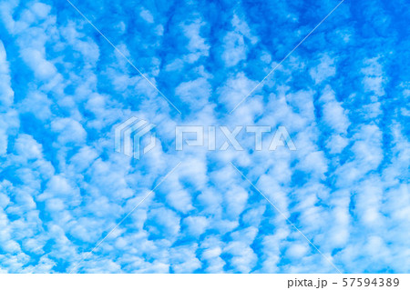 うろこ雲 いわし雲 さば雲 長野県 の写真素材