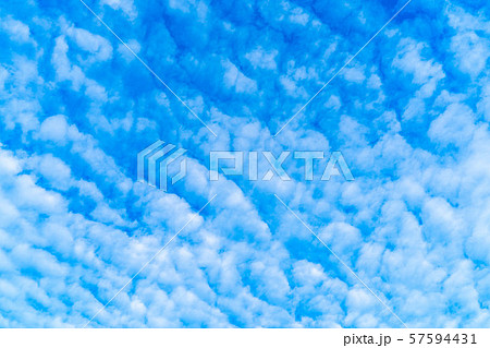 うろこ雲 いわし雲 さば雲 長野県 の写真素材