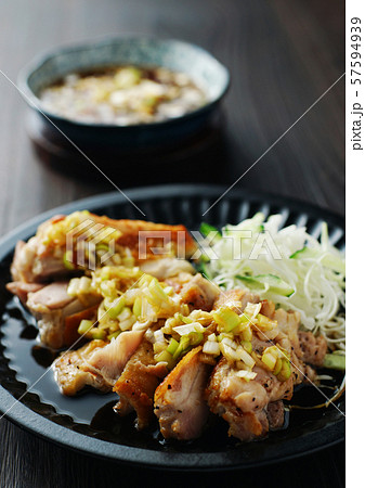 鶏もも肉のソテー 油淋鶏風(ユーリンチー) 鶏もも肉のソテー 油淋鶏風(ユーリンチー) 57594939