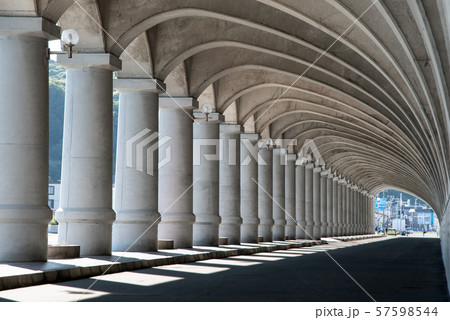晴れた日の北防波堤ドーム / 北海道 稚内市の観光イメージ 晴れた日の北防波堤ドーム / 北海道 稚内市の観光イメージ 57598544