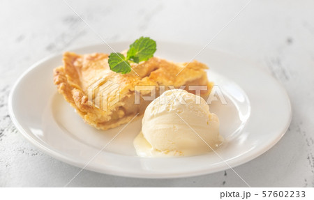 Portion of apple pie Portion of apple pie 57602233