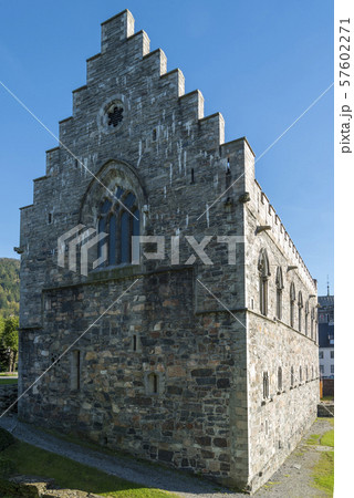 Haakon's Hall and blue sky in Bergenhus Fortress 57602271