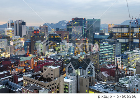 韓国 夜景 明洞の写真素材