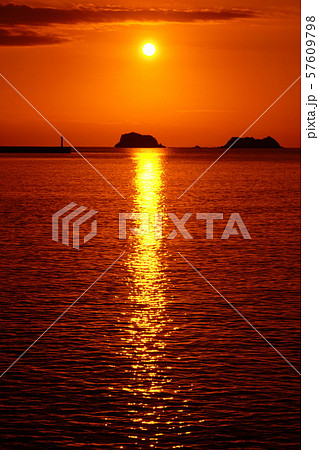 落日の海 57609798