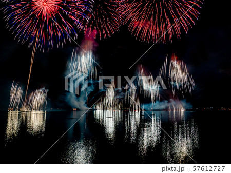 京都府 宮津市 宮津燈籠流し花火大会 京都府 宮津市 宮津燈籠流し花火大会 57612727