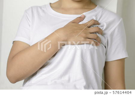 Heart attack symptom 57614404