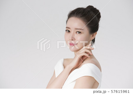 Portrait of Beautiful Young Woman 038 Portrait of Beautiful Young Woman 038 57615961