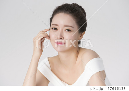 Portrait of Beautiful Young Woman 006 Portrait of Beautiful Young Woman 006 57616133