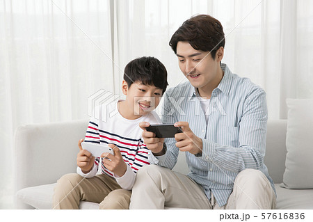 Happy and loving family 057 Happy and loving family 057 57616836