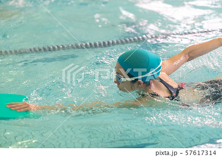 In the pool 57617314