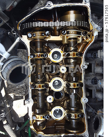 エンジン タペットカバーパッキン交換 57617565