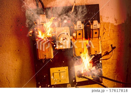 Short circuit fire burn danger of old electrical Short circuit fire burn danger of old electrical 57617818