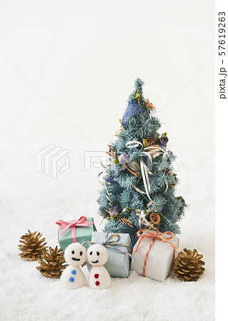 クリスマス 雪だるま クリスマス 雪だるま 57619263