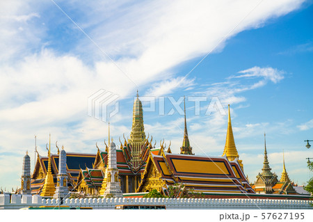 Temple of emerald buddha Wat Pra Kaew in morning Temple of emerald buddha Wat Pra Kaew in morning 57627195