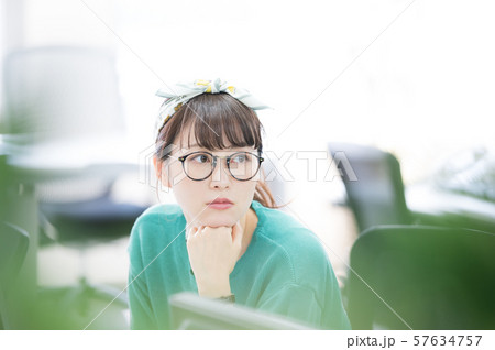 オフィス 女性 オフィス 女性 57634757