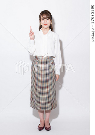 女性 ポートレート 女性 ポートレート 57635590
