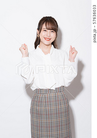 女性 ポートレート 女性 ポートレート 57636033